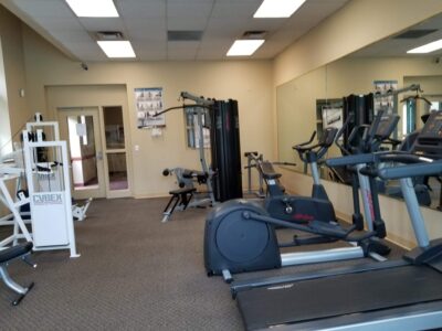 Oak Hill Apartments weight room